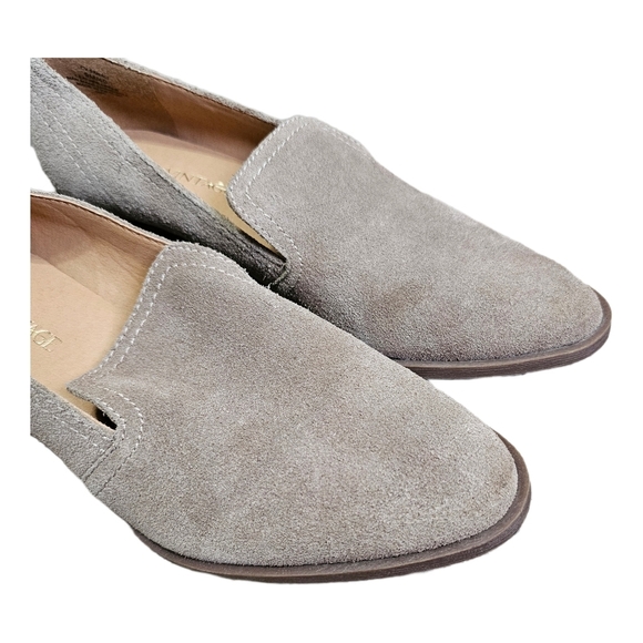 Crown Vintage Loafer Women's Tan Suede Shoes Size 9 - Picture 3 of 8